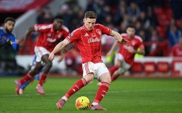 Манчестър Юнайтед е готов да брои сериозна сума за халф на Нотингам