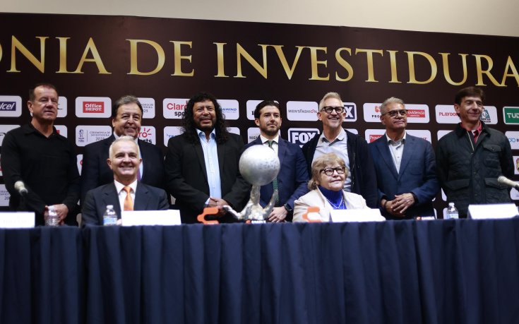 Приеха 7 легендарни футболисти в Залата на славата