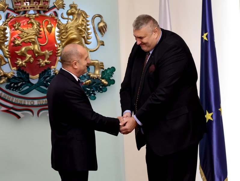 Президентът Румен Радев награди с Почетен знак изявени спортисти1