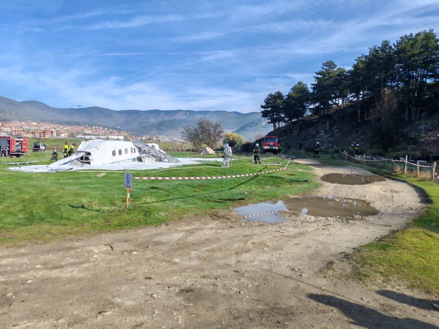 Мащабно военно учение за реакция при авиокатастрофа се провежда край Велинград