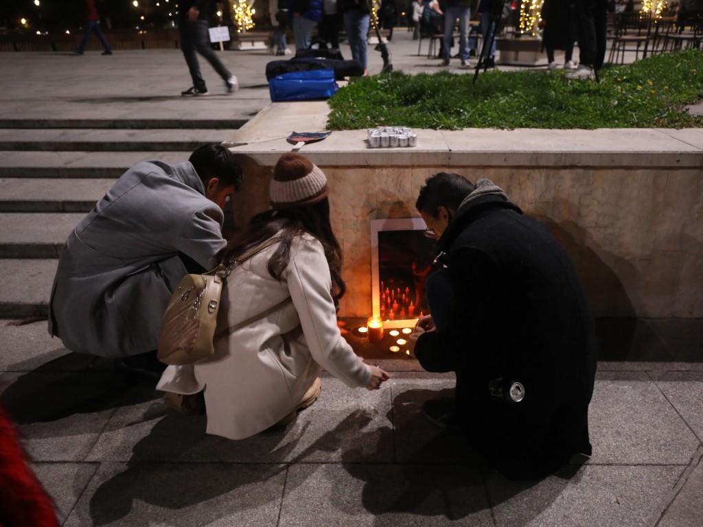 Протест срещу насилието над животни пред ВМА