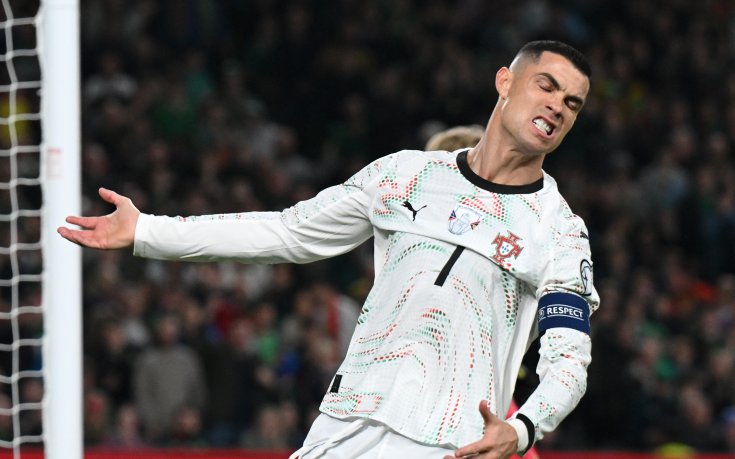 Португалия допусна неочаквана загуба от Ирландия, Роналдо бе изгонен