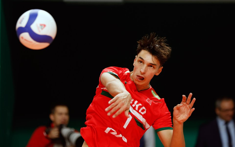 Симеон Николов избран за №1 в Русия на рождения си ден