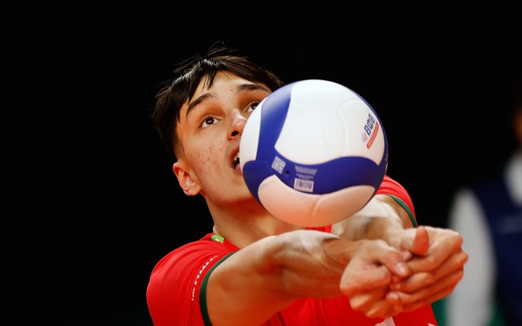 Първа загуба за Симеон Николов в Русия