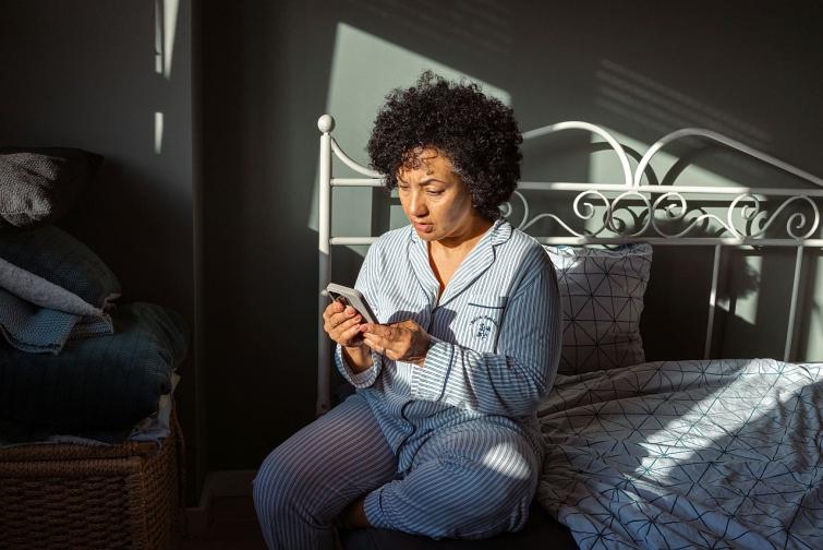 легло сутрин мобилен телефон