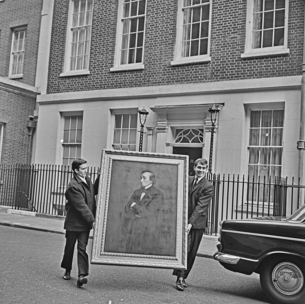 <p>No. 10 Downing Street &ndash; мястото, където световните лидери обсъждат политика и се вземат решения, определящи съдбата на нацията</p>