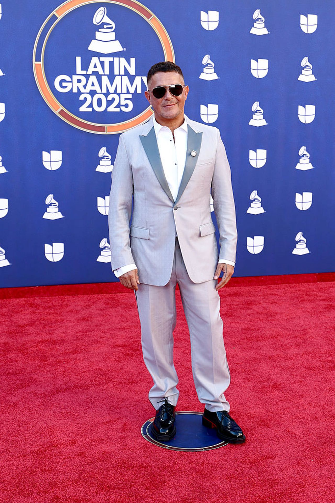 <p>Алехандро Санс</p>