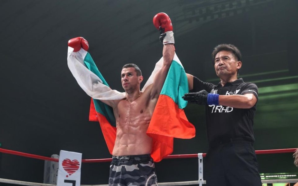 Копривленски загуби с нокаут в Токио