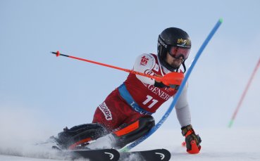 Алберт Попов остана извън топ 20 в първия слалом за СК