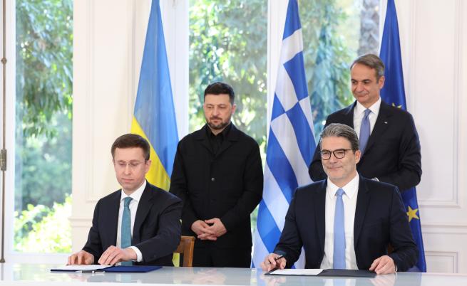 Гърция и Украйна подписаха за газ от САЩ през България