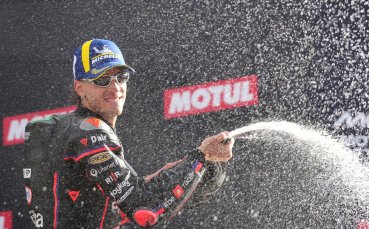 Марко Бедзеки спечели финалното състезание в Moто GP