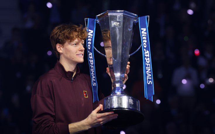 Синер надви Алкарас във финалната битка за сезона и седна на трона в Торино