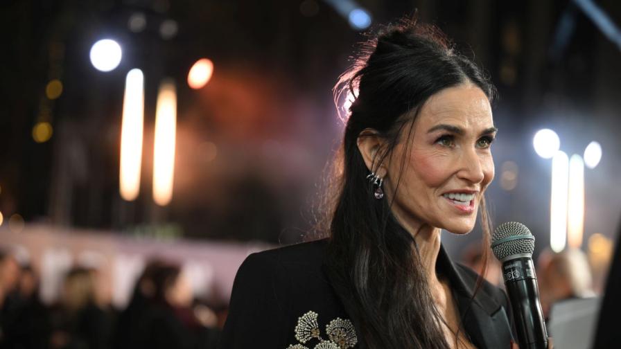 Деми Мур превзе Лондон с впечатляваща рокля и неповторимо излъчване