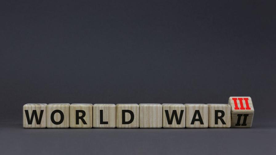 <p>Тръмп и Западът: Продаваш мир, за да купиш война</p>