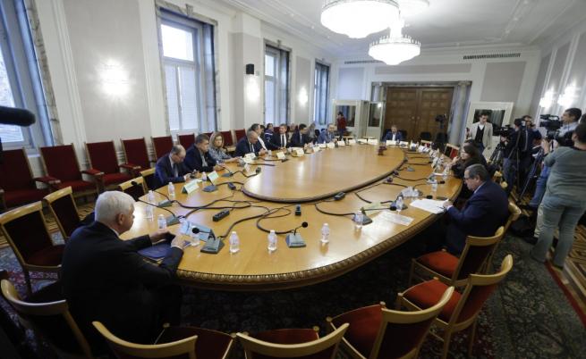 Парламентарната комисия по финанси прие държавния бюджет