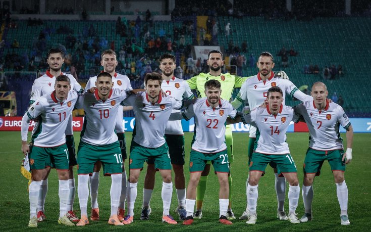 България срещу свой кошмар от Мондиал 1970 и футболно джудже на турнир в Индонезия