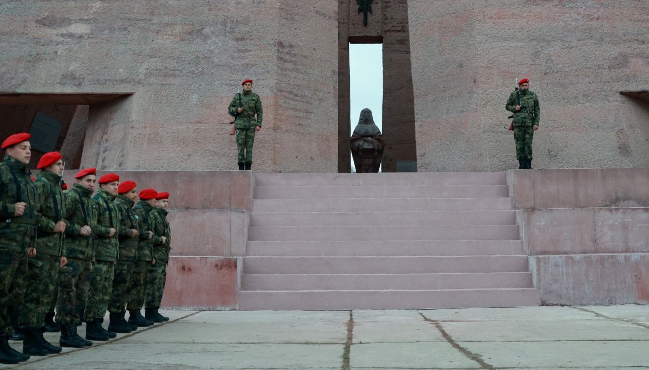 Сухопътните войски отбелязват 147 г. от създаването си