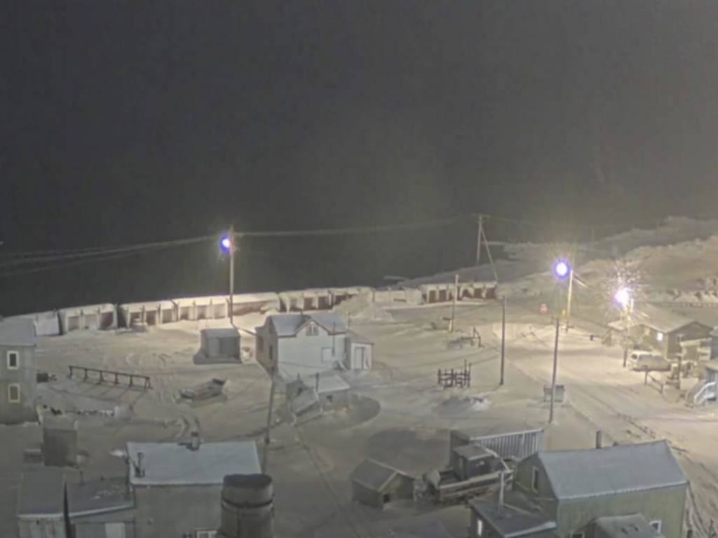 Полярна нощ в Уткягвик