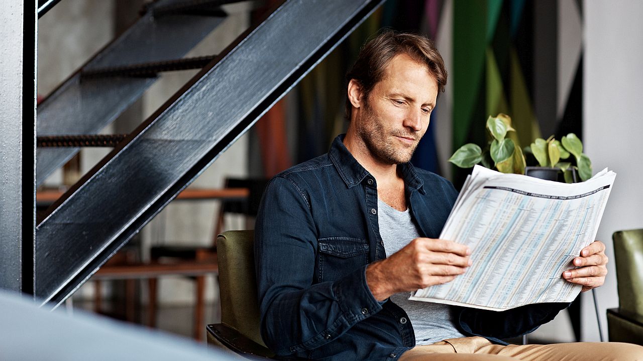 <p><strong>Информираност</strong></p>

<p>Да си наясно с новините е важно, защото показва, че се интересуваш от света около теб. Този интерес увеличава вероятността да бъдеш успешен.</p>