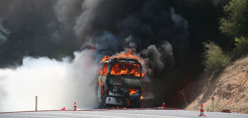 Автобус от България изгоря на ГКПП "Капъкуле", няма пострадали