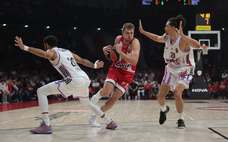 Везенков с нов силен мач при осмата победа на Олимпиакос в Евролигата