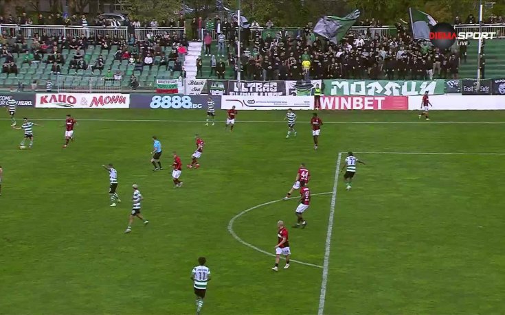 Втори гол на Сидни бе отменен заради засада