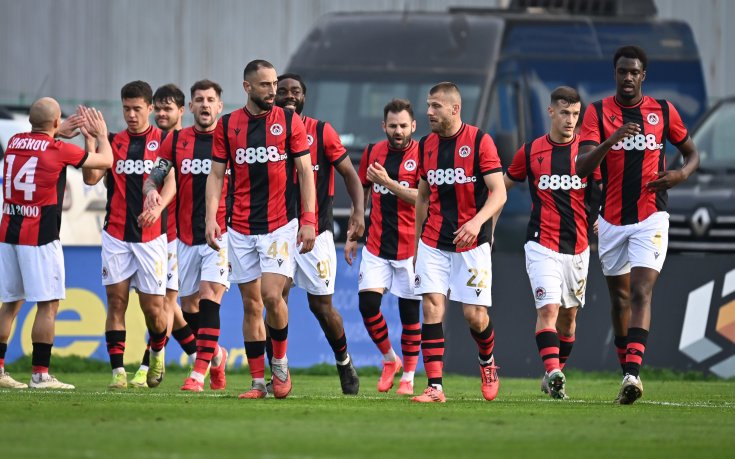 Локомотив София изненада Черно море на „Тича“ след 11 години