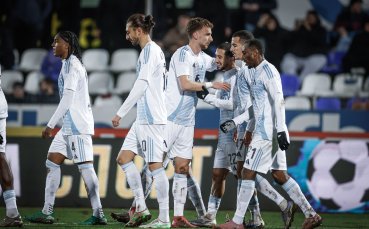 НА ЖИВО: Монтана - Левски 1:5, гол на Сангаре от дузпа