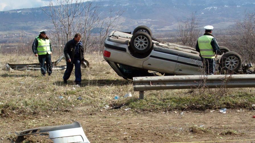 Четирима младежи пострадаха при катастрофа край Монтана