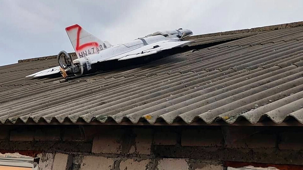 Дрон се разби в покрива на къща в Молдова