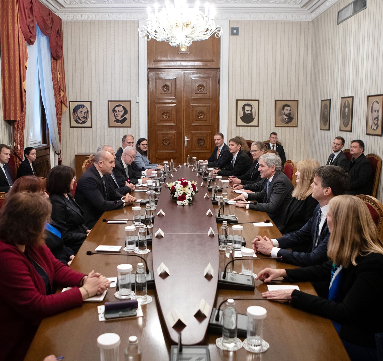 Румен Радев: Нарушаването на върховенството на правото подкопава устоите на демокрацията