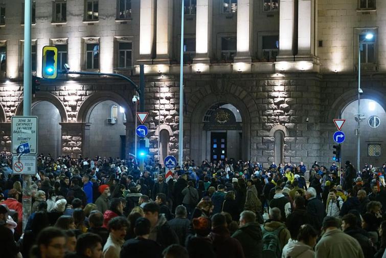 протест през МС и НС