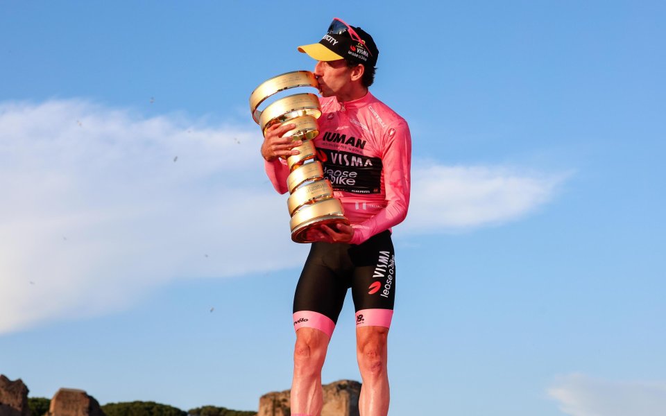 Саймън Йейтс изненадващо прекрати кариерата си