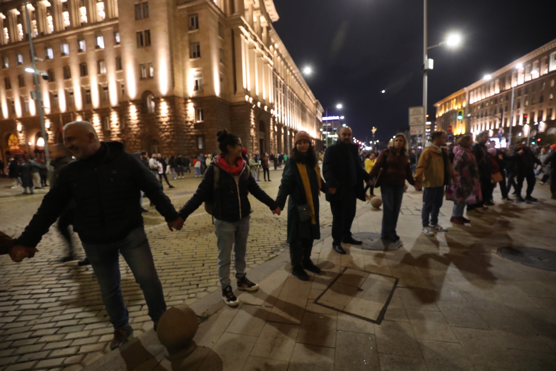 <p>Протест срещу Бюджет 2026 - "Триъгълникът на властта" под обсада.</p>