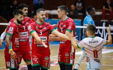 Нефтохимик разби Черно море и излезе първи в първенството