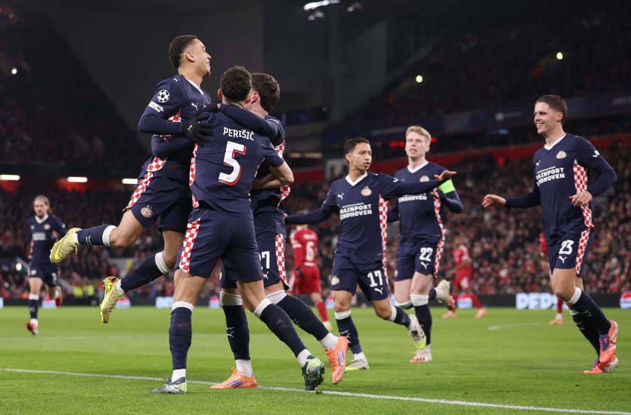 Ливърпул ПСВ Айндховен1