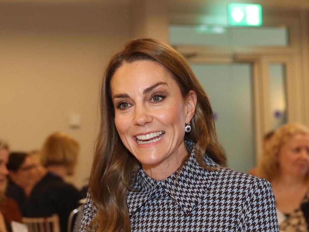 След слуховете за отсъствието ѝ: Кейт Мидълтън отвръща с безупречна визия в Лондон