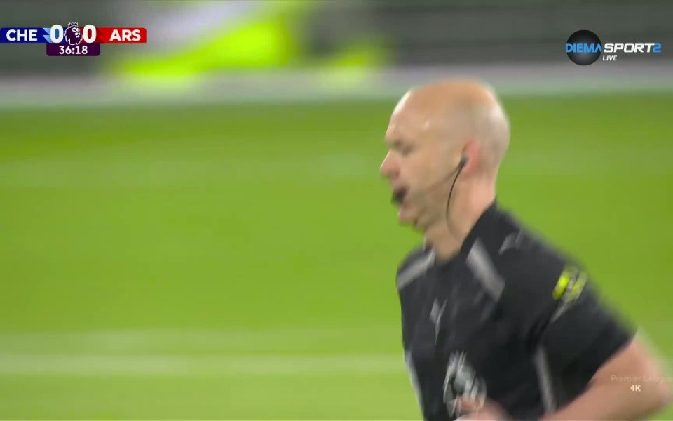 Мойсес Кайседо остави Челси с човек по-малко срещу Арсенал (видео)