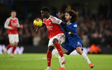 Десет от Челси удържаха Арсенал в динамичното лондонско дерби, преднината на 