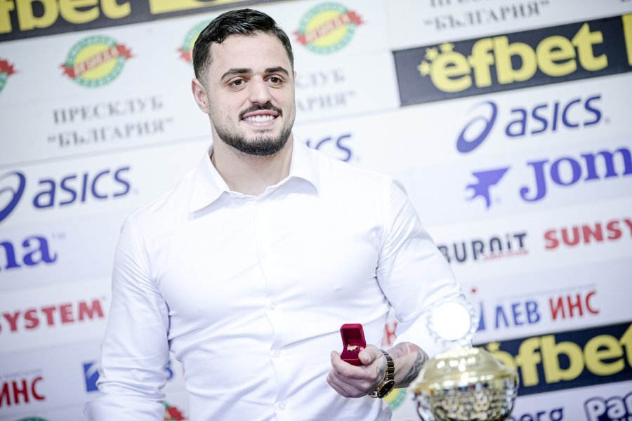 Карлос Насар1