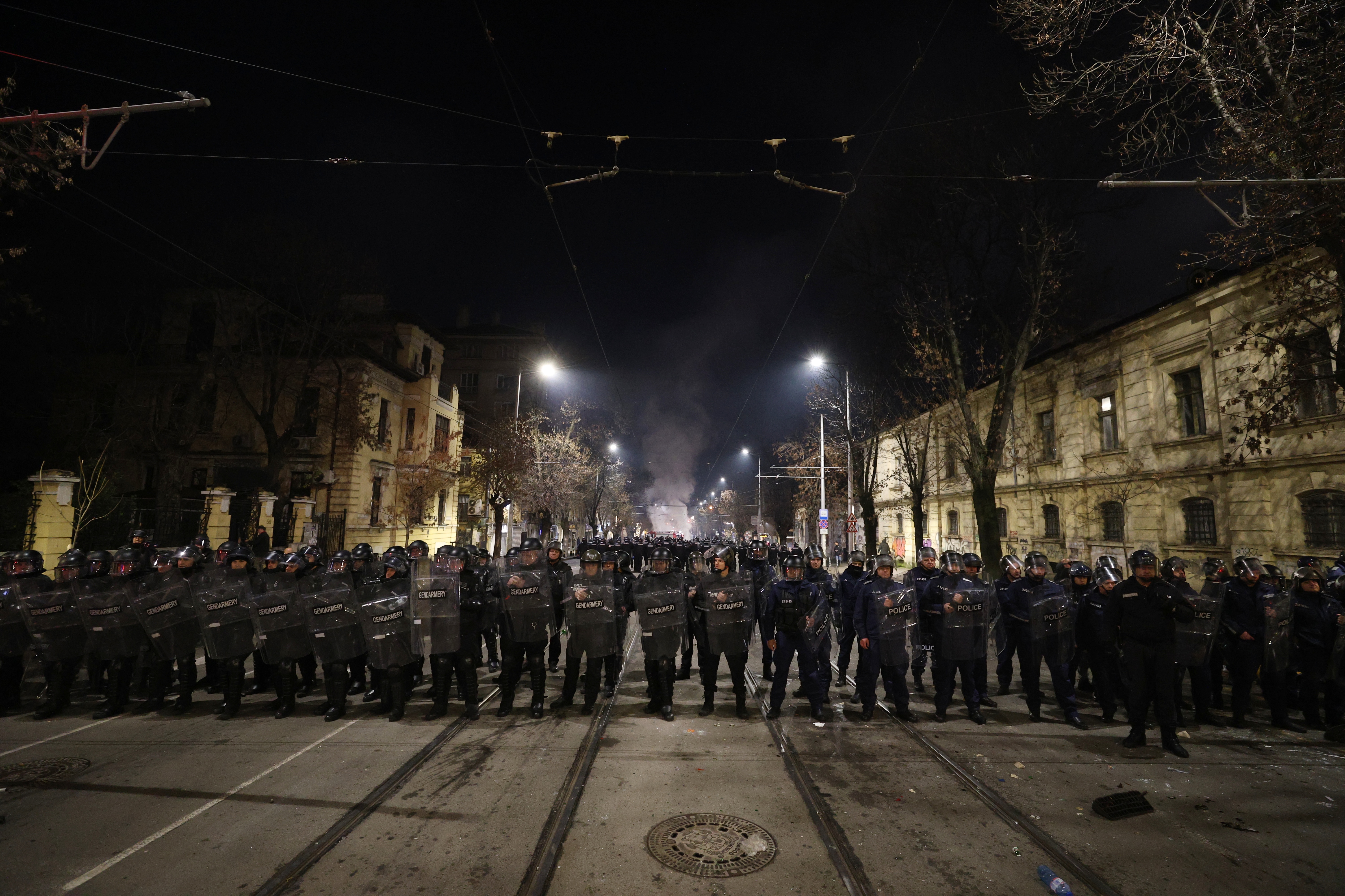 "Просто гледаха и мълчаха": Доброволци обвиняват полицията в бездействие по време на погромите