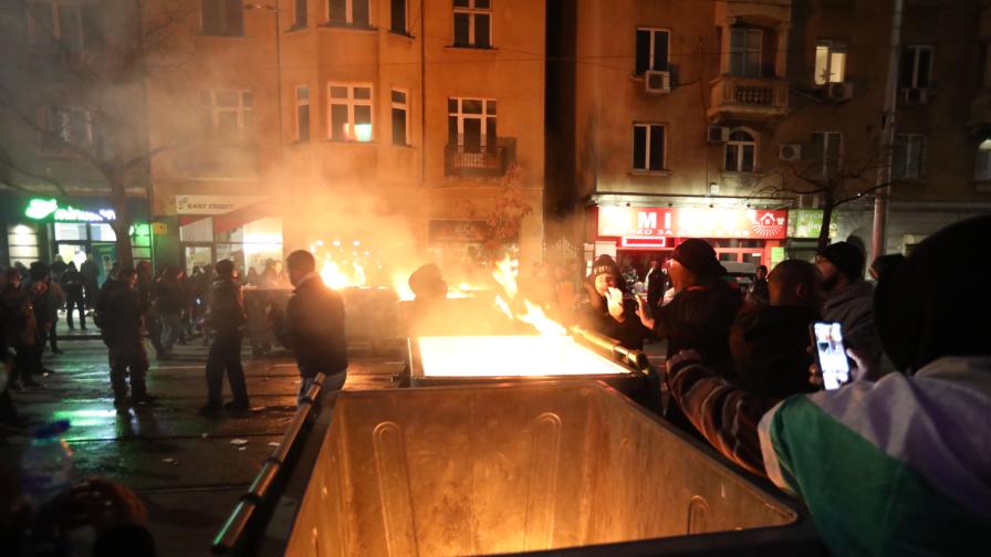 Задържаните на протеста: Прокуратурата иска постоянен арест за петима, пуска още толкова