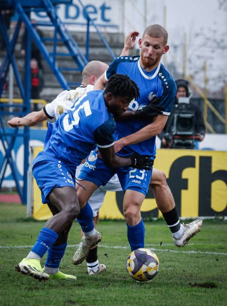 Монтана и Локомотив София1