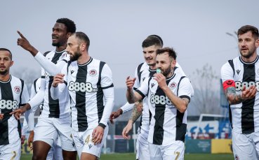 Младият татко Спас Делев изведе Локомотив София до ценна победа