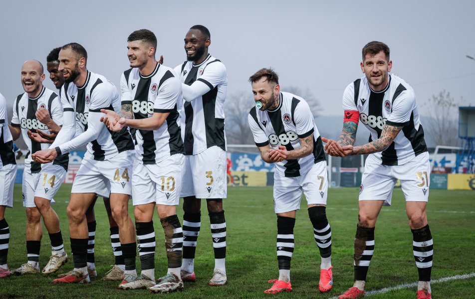 Монтана и Локомотив София1