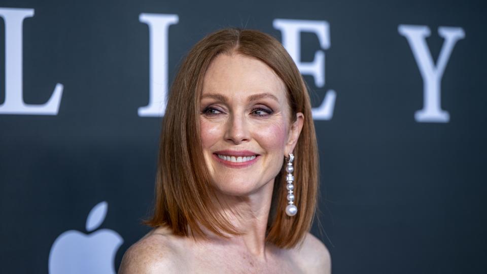 Edna жена, за която годините са просто цифра - Джулиан Мур на 65!