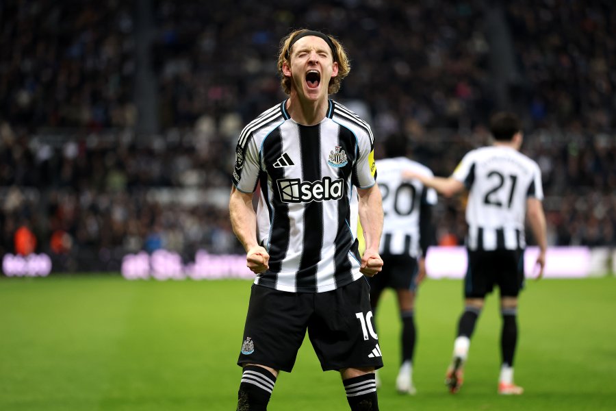 Нюкасъл Юнайтед Тотнъм Хотспър1