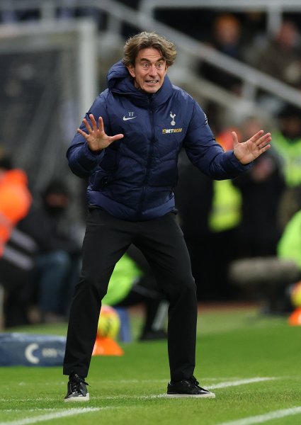 Нюкасъл Юнайтед Тотнъм Хотспър1