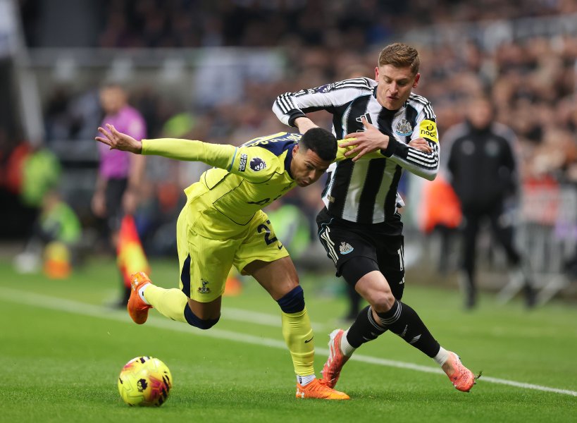 Нюкасъл Юнайтед Тотнъм Хотспър1