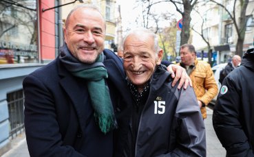 Бойко Величков за новия магазин, амбициите и подкрепата за Любо Пенев